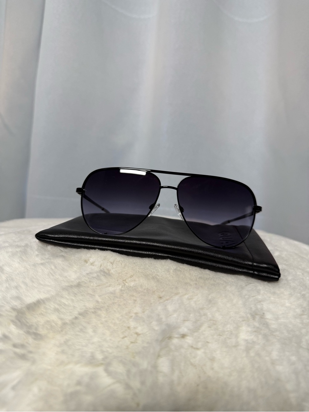 Quay women’s sunglasses high key extra large smoke lens